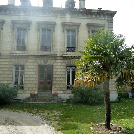 Les Palmiers Bed & Breakfast Mauves Bagian luar foto