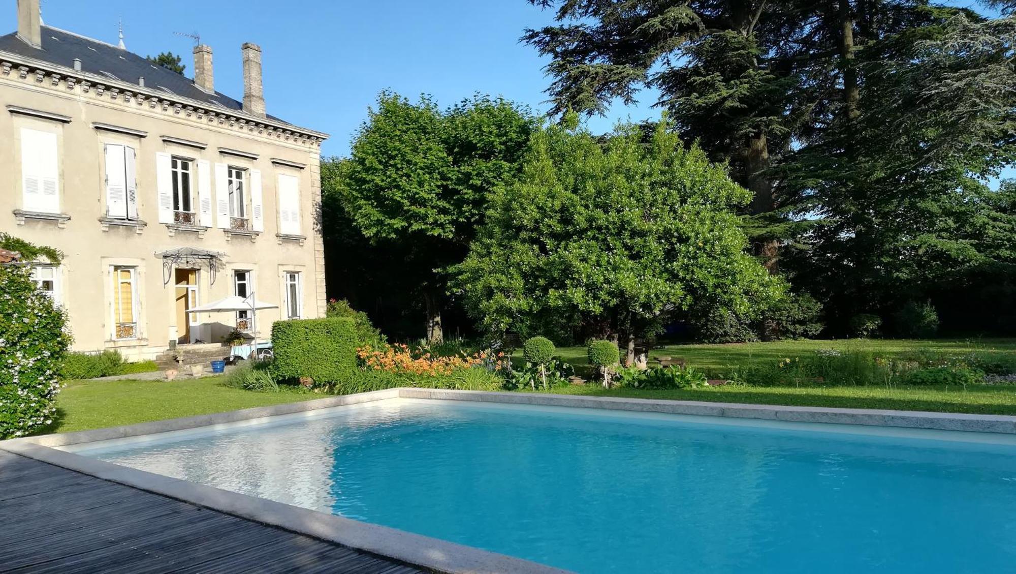 Les Palmiers Bed & Breakfast Mauves Bagian luar foto
