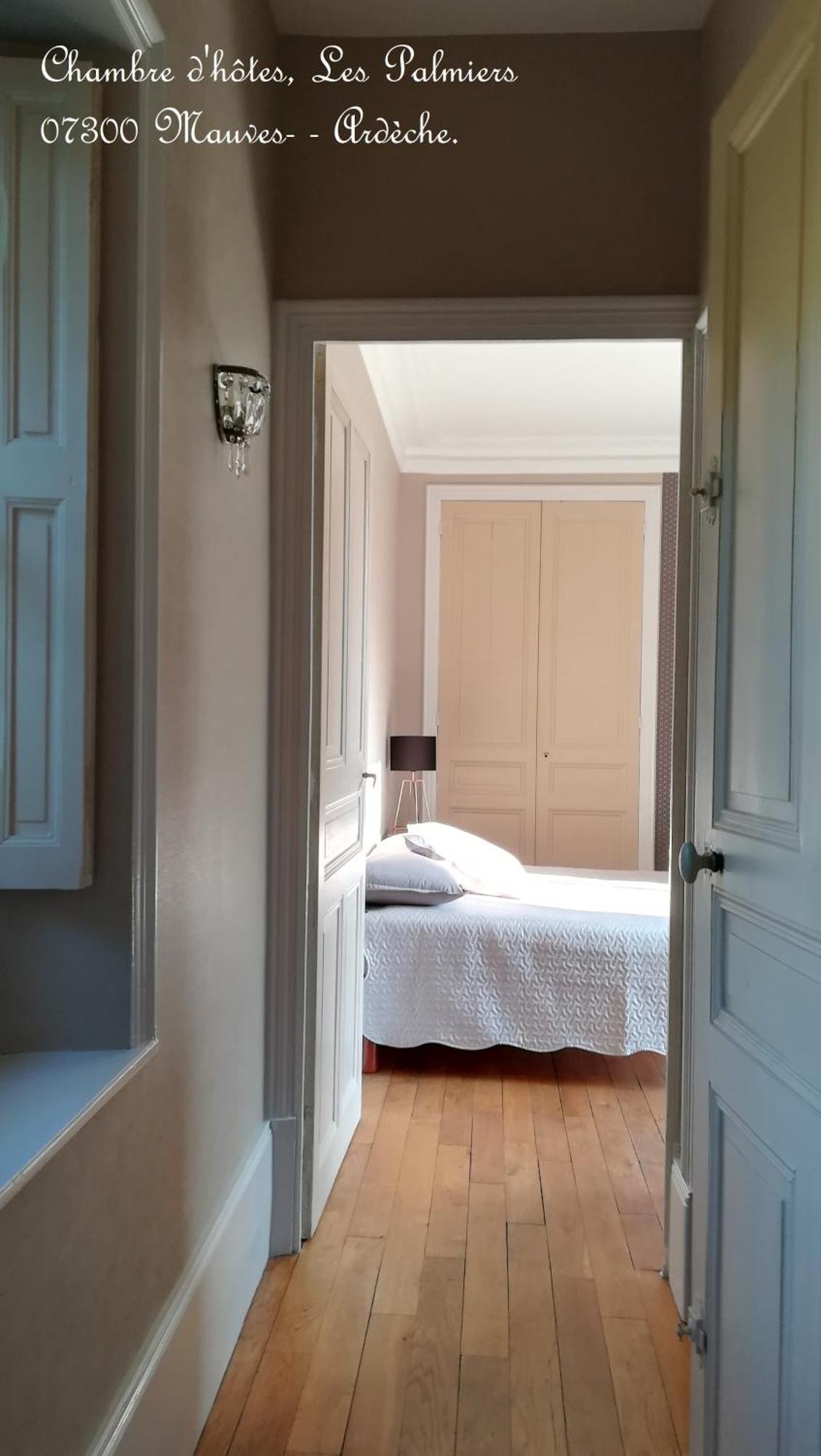 Les Palmiers Bed & Breakfast Mauves Bagian luar foto