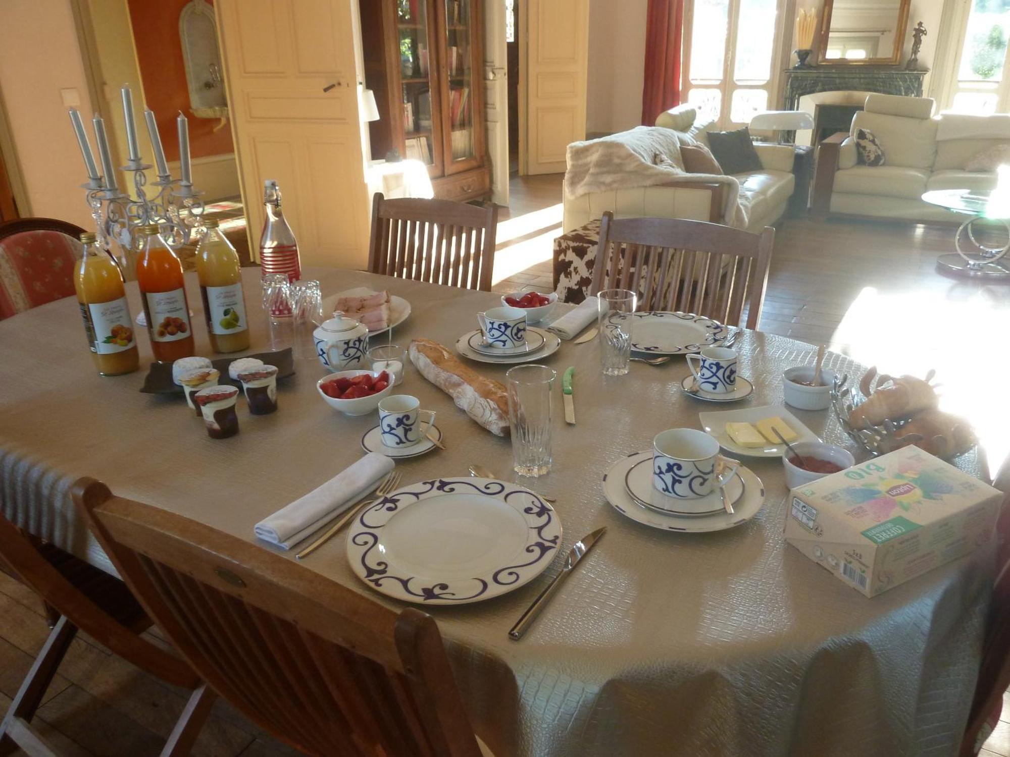Les Palmiers Bed & Breakfast Mauves Bagian luar foto